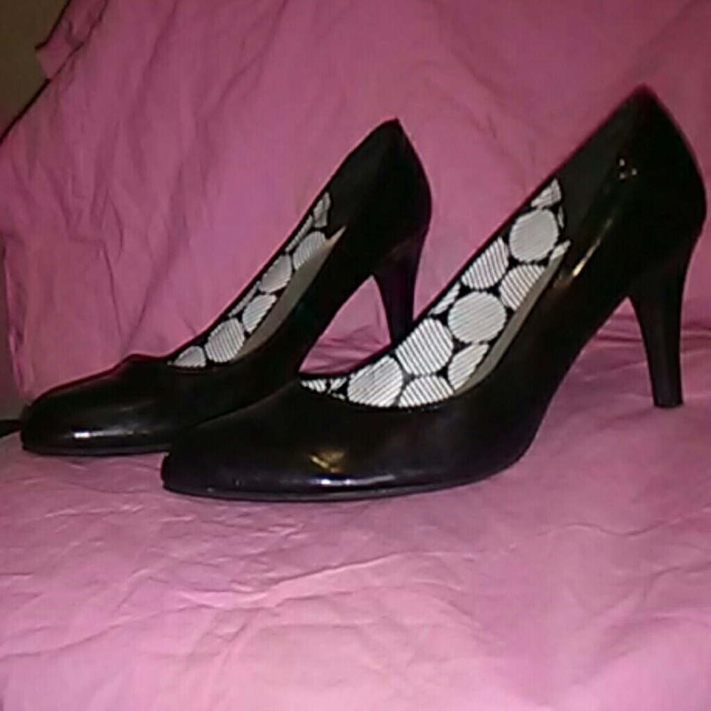 Black heels
